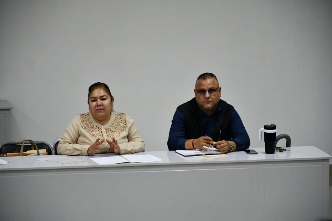 La Dra.Edith Orozco Machado, Presidenta Municipal, encabezó una reunión de trabajo con las y...