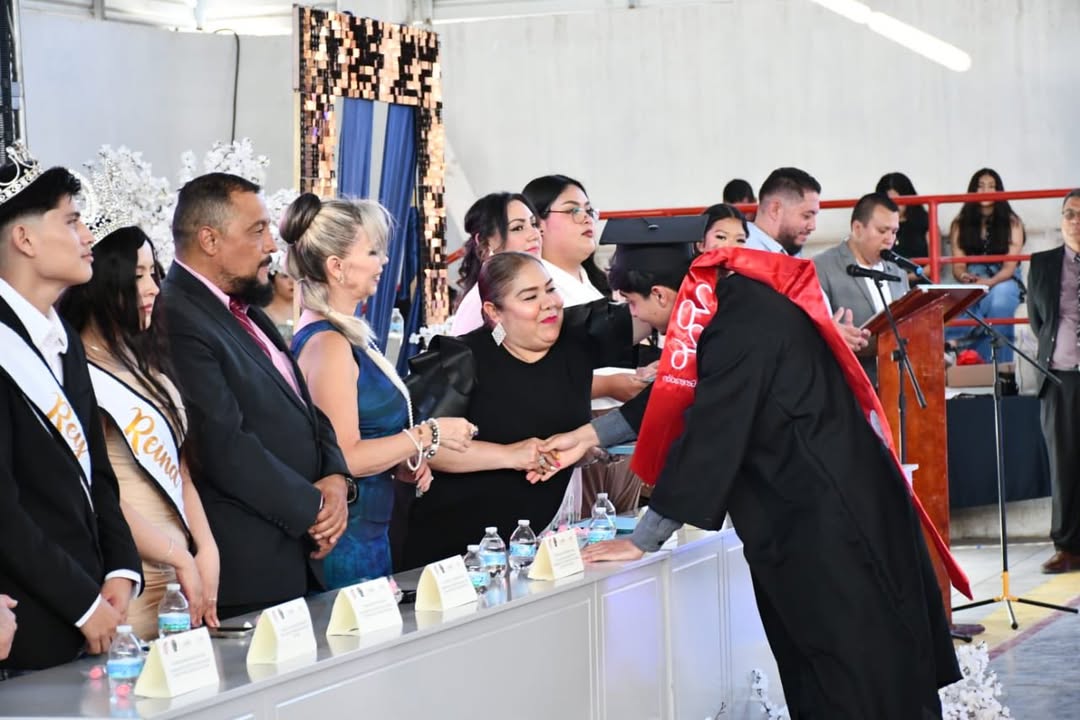🎓 Con gran orgullo y emoción, la Dra Edith Orozco Machado acompañó a las y los alumnos del ...