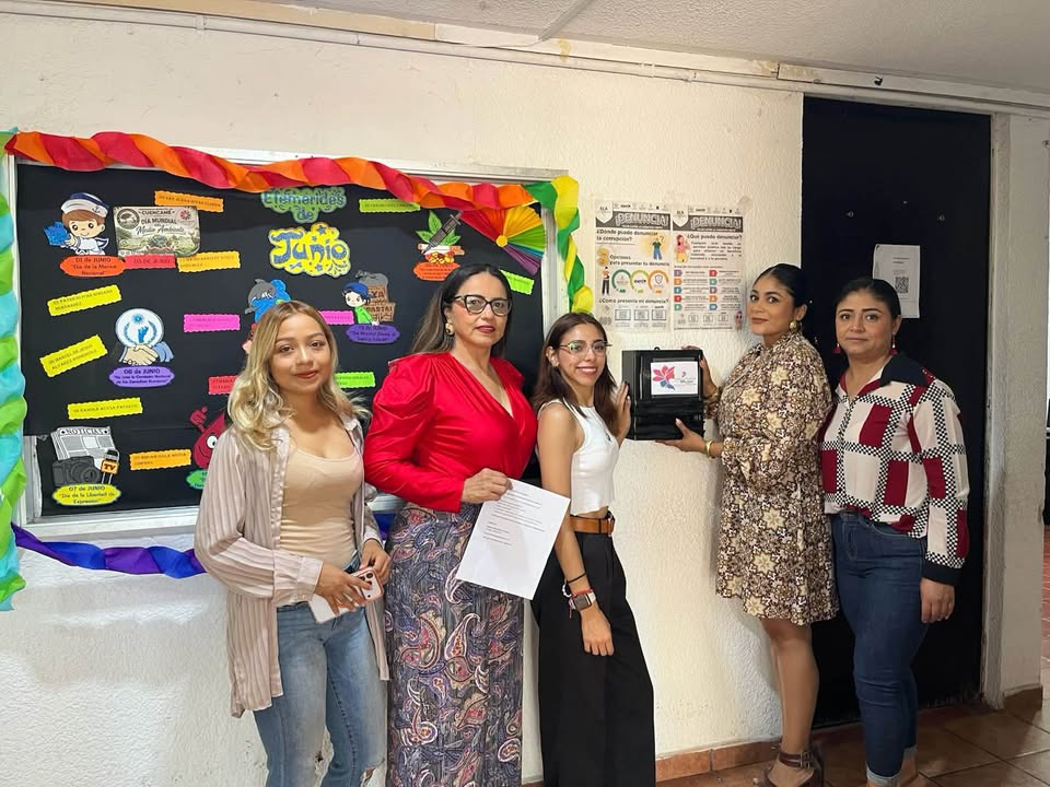 💜 Con el compromiso de seguir fortaleciendo la atención y protección de las mujeres cuencam...