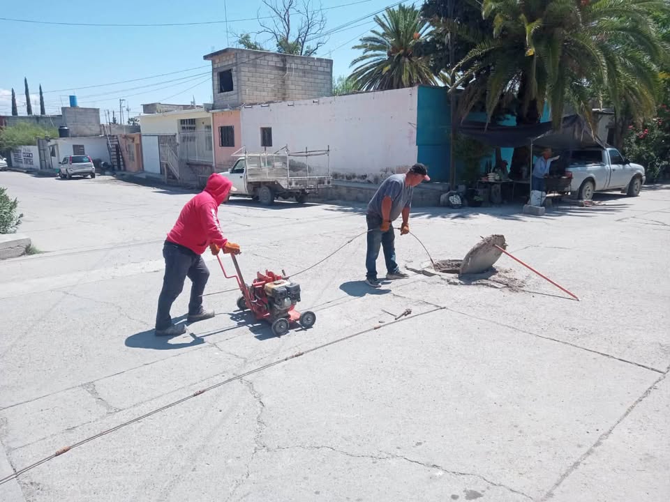 🚧Personal de #Servicios #Públicos Municipales realizó trabajos de desazolve de la red de dr...
