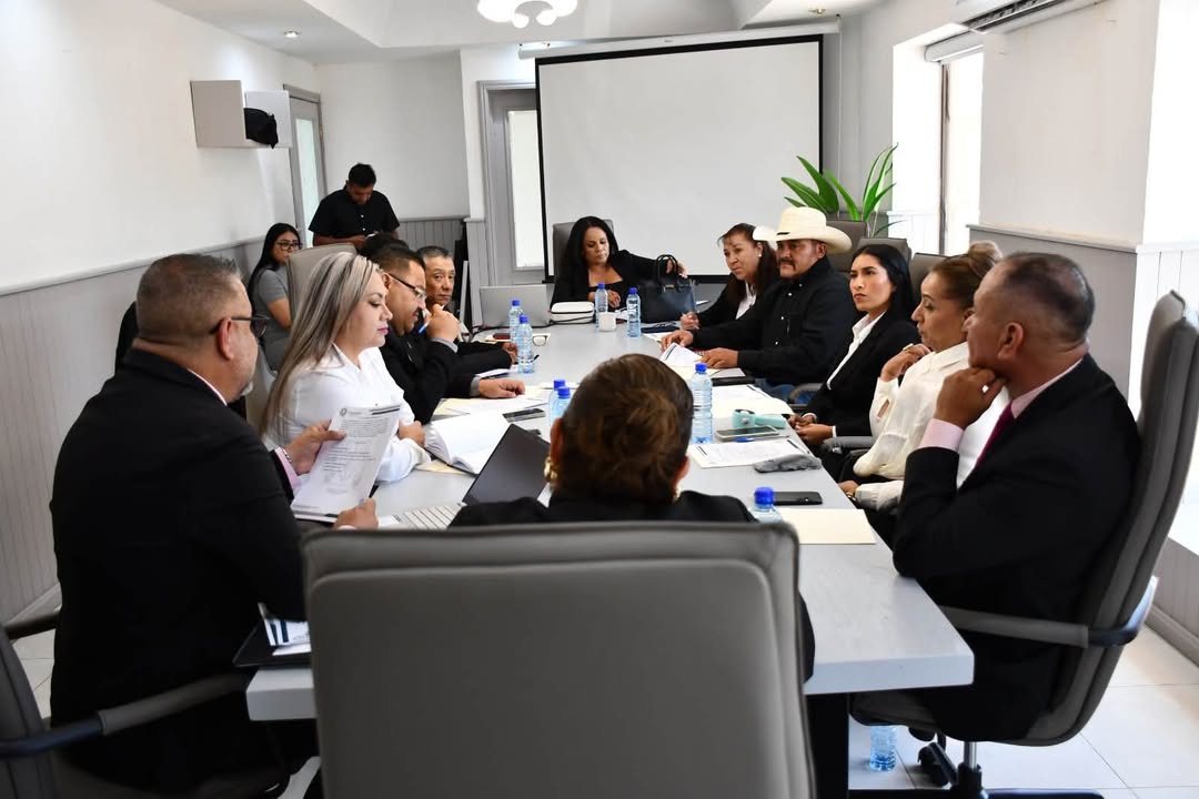 🔴La Presidenta Municipal, Dra. Edith Orozco Machado, encabezó la Décima Cuarta Reunión Ordi...