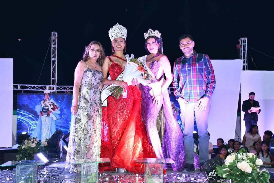 👑✨ 𝐔𝐧𝐚 𝐧𝐨𝐜𝐡𝐞 𝐝𝐞 𝐚𝐥𝐞𝐠𝐫𝐢́𝐚 𝐲 𝐞𝐥𝐞𝐠𝐚𝐧𝐜𝐢𝐚 𝐞𝐧 𝐒𝐢𝐦𝐨́𝐧 𝐁𝐨𝐥𝐢́𝐯𝐚𝐫 ✨👑 La Dra.Edith Orozco Machado, ...