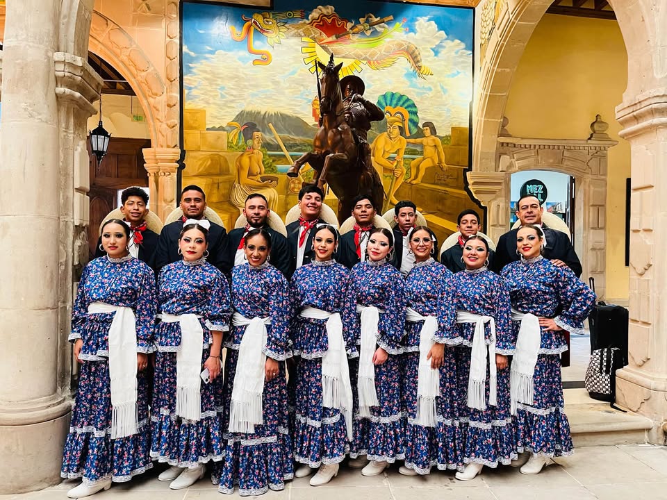 💃 𝐂𝐔𝐄𝐍𝐂𝐀𝐌É 𝐏𝐑𝐄𝐒𝐄𝐍𝐓𝐄 𝐄𝐍 𝐄𝐋 𝐅𝐄𝐒𝐓𝐈𝐕𝐀𝐋 𝐃𝐄𝐋 𝐑𝐄𝐕𝐎𝐋𝐂𝐀𝐃𝐄𝐑𝐎 𝐌𝐀𝐒𝐈𝐕𝐎 𝟐𝟎𝟐𝟔 🌵 El pasado 18 de octubre, ...